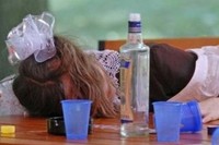 Медведев: Тот, кто продает детям алкоголь, должен сидеть 6 лет