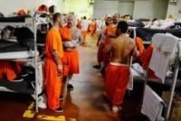 В Америке в целях экономии сокращают численность заключенных