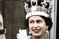 2 ИЮНЯ 1953 ГОДА: ДЕНЬ, КОГДА С БОЛЬШОЙ ПОМПОЙ СОСТОЯЛАСЬ КОРОНАЦИЯ ЕЛИЗВЕТЫ II