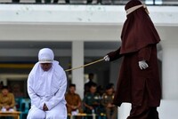 САУДОВСКАЯ АРАВИЯ ОТМЕНИЛА НАКАЗАНИЕ ПЛЕТЬЮ