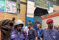 КОРОНАВИРУС: 7 ПОГИБШИХ ПРИ ПОПЫТКЕ ПОБЕГА ИЗ ТЮРЬМЫ В СЬЕРРА-ЛЕОНЕ