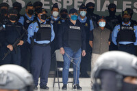 ЭКС-ПРЕЗИДЕНТ ГОНДУРАСА АРЕСТОВАН ПО ОБВИНЕНИЮ В ТОРГОВЛЕ НАРКОТИКАМИ