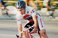 ОН МЕЧТАЛ СТАТЬ ОЛИМПИЙСКИМ ЧЕМПИОНОМ, А СТАЛ… ГРАБИТЕЛЕМ БАНКОВ