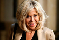 ВО ЧТО ФРАНЦУЗАМ ОБХОДИТСЯ ПЕРВАЯ ЛЕДИ?