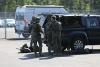 ВЗЯТИЕ ЗАЛОЖНИКОВ В ТЮРЬМЕ ЗАКОНЧИЛОСЬ… ПИЦЦЕЙ