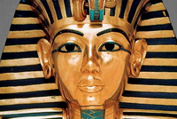 ГИПОТЕЗА: ТУТАНХАМОН БЫЛ В СТЕЛЬКУ ПЬЯН, КОГДА ПОГИБ, УПАВ С КОЛЕСНИЦЫ