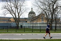 КОРОНАВИРУС: КАНАДА РАССМАТРИВАЕТ ВОЗМОЖНОСТЬ ОСВОБОЖДЕНИЯ ЗАКЛЮЧЕННЫХ