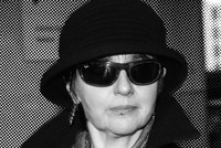 БЕГЛЯНКА ЭЛЕН КАСТЕЛЬ