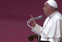 ПАПА РИМСКИЙ ВНОВЬ ОСКОРБИЛ ГЕЕВ