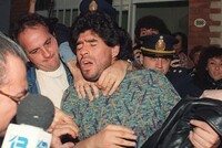 26 АПРЕЛЯ 1991 ГОДА: ДЕНЬ, КОГДА ДИЕГО МАРАДОНА БЫЛ АРЕСТОВАН ЗА ХРАНЕНИЕ КОКАИНА