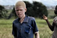 12 ЧЕЛОВЕК ОСУЖДЕНЫ ЗА УБИЙСТВО И РАСЧЛЕНЕНИЕ АЛЬБИНОСА