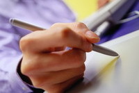 Изменение трудового договора по инициативе работодателя: оплата труда и рабочее время