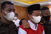 ПОЖИЗНЕННОЕ ДЛЯ УЧИТЕЛЯ-ПЕДОФИЛА