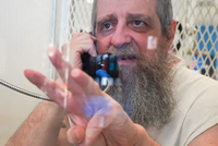 ХЭНК СКИННЕР, ПОЧТИ 30 ЛЕТ НАХОДИВШИЙСЯ В КАМЕРЕ СМЕРТНИКОВ, УМЕР ОТ БОЛЕЗНИ