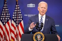 ДЖО БАЙДЕН ПОДВЕРГ КРИТИКЕ ВЕРХОВНЫЙ СУД США