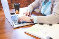 Правозащита online: как получить помощь в случае увольнения с работы?