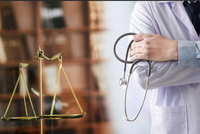 ПОЧЕМУ ВАЖНА ПРАВОВАЯ ЗАЩИТА ВРАЧЕЙ?