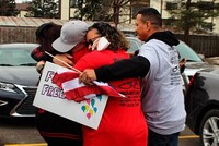 ДВА БРАТА ОСВОБОЖДЕНЫ ПОСЛЕ 25 ЛЕТ ТЮРЬМЫ ЗА УБИЙСТВО, КОТОРОГО НЕ СОВЕРШАЛИ