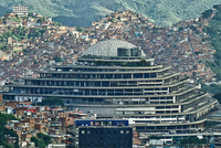 ГЕЛИКОИД: ОТ УТОПИИ МОДЕРНИЗМА К СПИРАЛИ СТРАХА