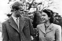 КАК ПРИНЦ ФИЛИПП ЧУТЬ БЫЛО НЕ ЖЕНИЛСЯ НА ГОЛЛИВУДСКОЙ СТАРЛЕТКЕ