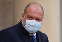 МИНИСТР ЮСТИЦИИ ФРАНЦИИ ПРИЗВАЛ СУДЫ НЕ НАЗНАЧАТЬ КОРОТКИХ СРОКОВ ЛИШЕНИЯ СВОБОДЫ