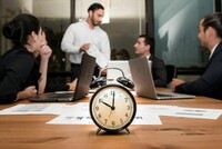 С 1 сентября годовой лимит сверхурочной работы можно увеличить со 120 до 240 часов при условии, что такая возможность закреплена в коллективном договоре или отраслевом соглашении