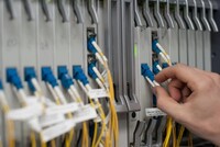 За недопуск операторов связи к объектам общей собственности многоквартирного дома или сетям связи предлагают ввести административную ответственность