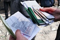 В Калужской области двое полицейских обвиняются в легализации 16 мигрантов