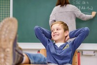 СПЧ начат поиск действенных мер воспитательного воздействия на школьников – отъявленных хулиганов, заявила глава рабочей группы СПЧ по образованию, детский омбудсмен в Ульяновской области Екатерина Сморода