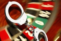 В Томской области преступная группа под видом букмекеров заработала 1,6 млрд рублей. Как сообщили в областной прокуратуре, уголовные дела в отношении семи участников по ч. 3 ст. 171.2 УК РФ (незаконные организация и проведение азартных игр, совершенные организованной группой, сопряженные с извлечением дохода в особо крупном размере) переданы в суд