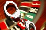 В Томской области преступная группа под видом букмекеров заработала 1,6 млрд рублей. Как сообщили в областной прокуратуре, уголовные дела в отношении семи участников по ч. 3 ст. 171.2 УК РФ (незаконные организация и проведение азартных игр, совершенные организованной группой, сопряженные с извлечением дохода в особо крупном размере) переданы в суд