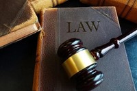 Законодатель намерен оградить граждан от услуг некомпетентных юристов