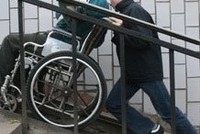 В России возможности инвалидов ограничиваются пандусом
