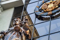 Верховный суд разрешил рассматривать иски по месту фактического проживания, а не официальной регистрации ответчиков