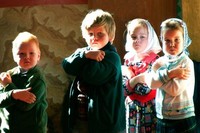 Думая о будущем детей, надо учить их жить по законам общества, а не домостроя