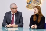 В Пермском крае омбудсмен помогает россиянке получить свидетельство о рождении и паспорт – мать девушки, ведущая асоциальный образ жизни, не озаботилась оформлением документов