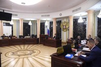 Пленум Верховного суда РФ сможет вызывать руководителей нижестоящих судов для отчета о применении правовых позиций ВС. Соответствующий законопроект одобрил Совет Федерации