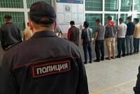 Количество преступлений мигрантов за полгода сократилось почти на 40%, сообщил в своем канале в МАХ председатель Госдумы Вячеслав Володин