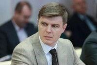 Бывшего министра цифрового развития Ярославской области Александра Королева приговорили к 10 годам и двум месяцам колонии строгого режима по делу о получении взятки и хранении наркотиков