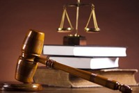 Если обязать истца говорить правду, люди вместо обращения в суд потянутся к "браткам"