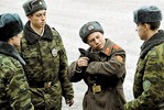 Военную полицию обязали следить за порядком в частях и разыскивать уклонистов