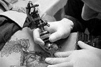 Мастер тату ответит за аморальный рисунок