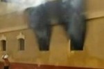 Тунисские тюрьмы "открывают двери"