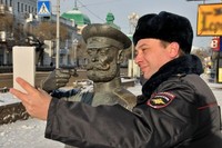 Полиция Омска выберет самое задушевное селфи с горожанами