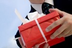 В Ростове из рамок борьбы с коррупцией выпали «неофициальные» подарки