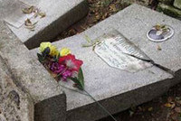 Грызлов осужден за осквернение 30 могил