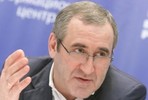 Неверов: Уважение к флагу и гимну России формируется с детства