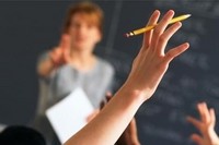 Половина россиян одобряет введение уголовной ответственности за оскорбление учителей