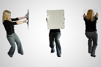 В США школы закупают пуленепробиваемые доски для защиты учителей