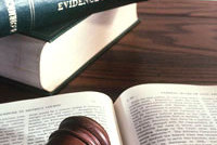 Госдума может увеличить предельный возраст нахождения на службе работников прокуратуры